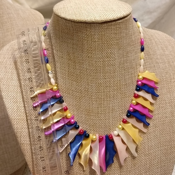 Vintage Unique Mermaid Style Mother Pearl Necklace - Picture 7 of 8